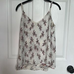 REVERSIBLE Floral Top great for layering Size Medium - White House Black Market